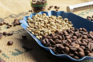 Comparaison entre café vert et café torréfié